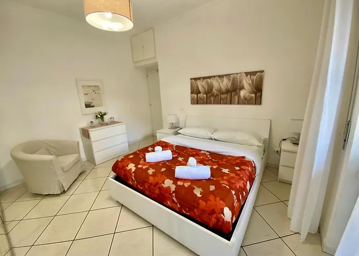 Mary's - House For 4 People - Close To The Vatican
